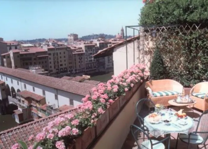 Hermitage Hotel 3*